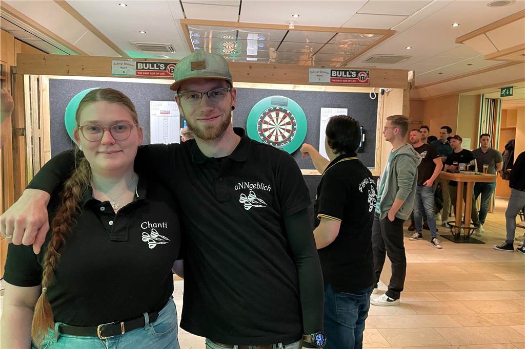 Sicking’s Wirtshaus stellt Thekenbetrieb ein: Fokus auf Event-Location Künftig soll der Fokus noch mehr auf dem Thema Events liegen. Unter anderem wurden bereits zwei Darts-Turniere erfolgreich durchgeführt.