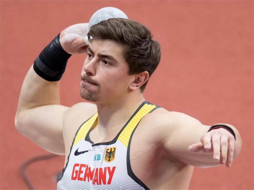 Pechstein-Partner als Mentalcoach: Storl will aus der Krise Kugelstoßer David Storl setzt jetzt auf einen Mentalcoach. Foto: Sven Hoppe