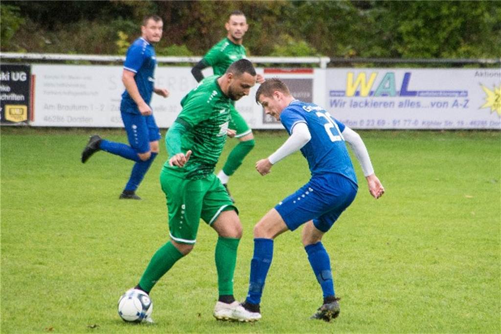 BVH gegen Blau-Weiß Wulfen hatte keinen Sieger verdient Kujtim Arifaj im Dribbling