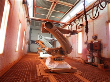 Kuka-Produktionshalle: Der hochspezialisierte Maschinenbauer gehört jetzt dem chinesischen Hausgerätehersteller Midea. Foto: Karl-Josef Hildenbrand