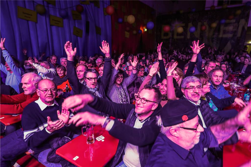 Der Karneval ist abgesagt - den Geierabend soll es aber geben Kurz vor Ausbruch der Corona-Pandemie sah es zu Jahresbeginn beim Geierabend auf der Zeche Zollern in Dortmund so aus.