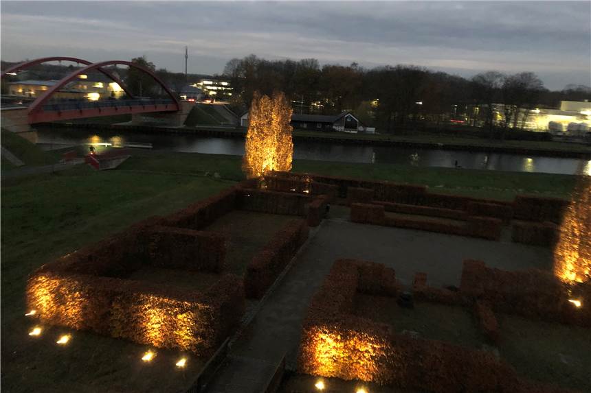 Neue Leuchten tauchen Landschaftsarchäologischen Park in hübsches Licht Kurz vor Weihnachten konnte das neue Beleuchtungssystem des Landschaftsarchäologischen Parks Henrichenburg in Betrieb genommen werden.