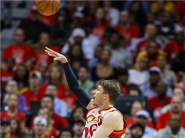 Kyle Korver wird für den Restd er Saison ausfallen. Foto: Erik S. Lesser