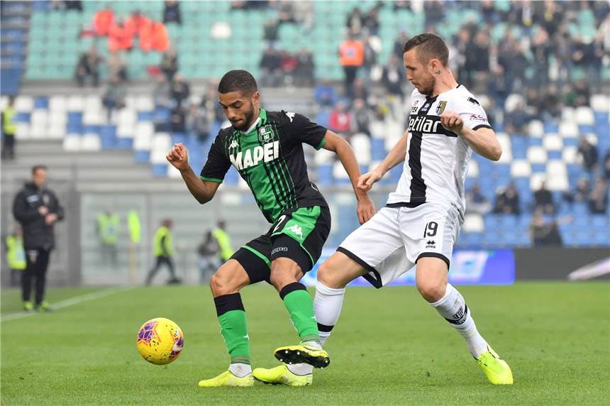 Leihe mit Sassuolo verlängert: Toljan macht den BVB-Abflug Läuft auch künftig für Sassuolo Calcio auf: Jeremy Toljan.