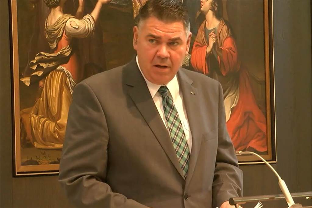 Abrechnungsaffäre: Selmer Ratsherr Werner Sell steht unter Verdacht Landrat Mario Löhr ist über den Verdacht gegen Werner Sell informiert.