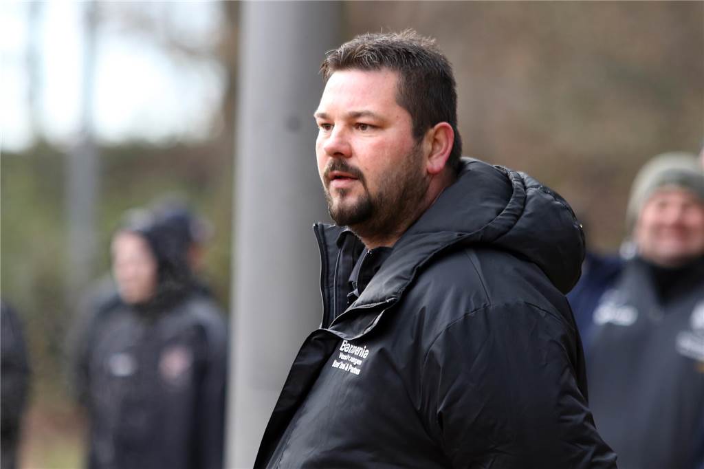 Matchwinner gegen Ex-Klub: Mario Martinovic trifft mit Traumtor Eintracht Werne ins Herz Mario Martinovic am Spielfeldrand.
