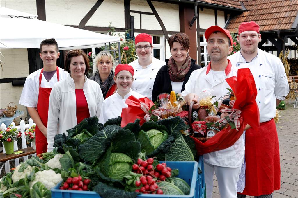 Ladenschließungen in Lavesum - ein Ortsteil vor dem Niedergang? Lange versorgte das Team vom Biko Markt Kunden nicht nur aus Lavesum. 2019 wurde er abgerissen
