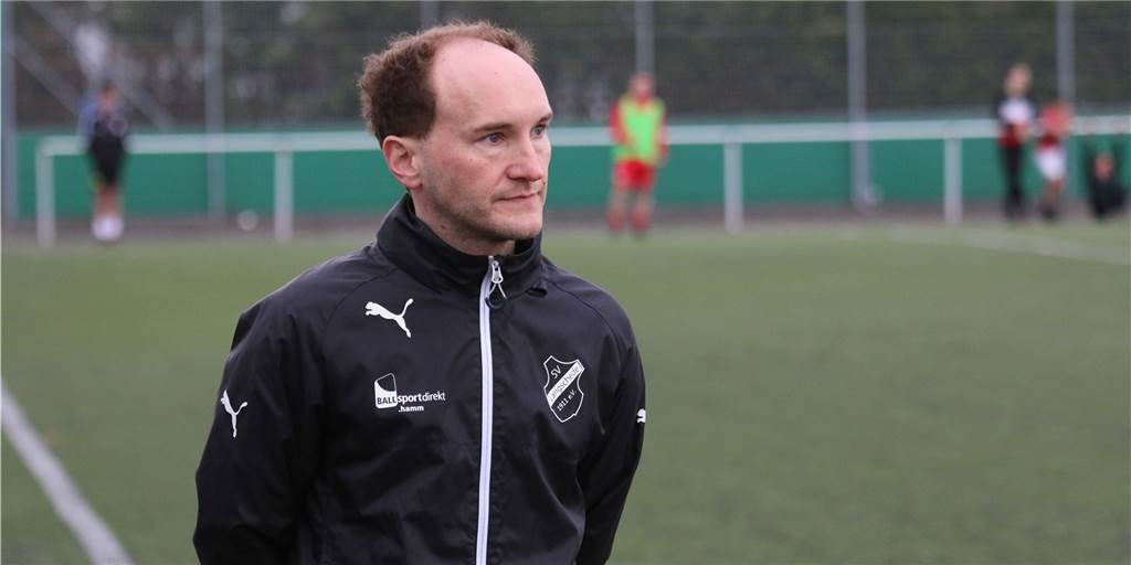 SV Langschede holt spielenden B-Lizenzler vom SSV Mühlhausen Langschedes Stefan Kortmann darf sich auf einen talentierten Mittelfeldspieler vom SSV Mühlhausen freuen.