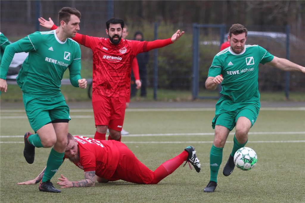 GS Cappenberg vor „absolutem Abstiegsduell“: Zwei Leistungsträger bringen Hoffnung zurück Lars Bußkamp (l.) und Benedikt Stiens (r.) kehren für GS Cappenberg nach ihren Verletzungen auf den Platz zurück.