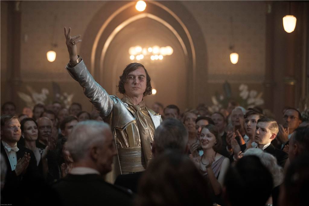 Lars Eidinger in einer Szene aus «Babylon Berlin». 