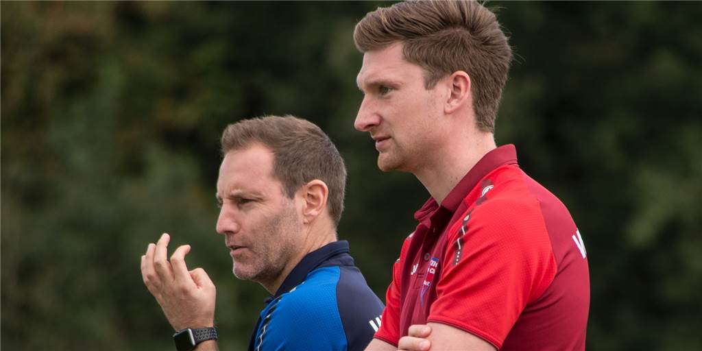 Lars Müller (l.) und Joel Simon bauten zuletzt vermehrt auf einen erfahrenen Spieler.
