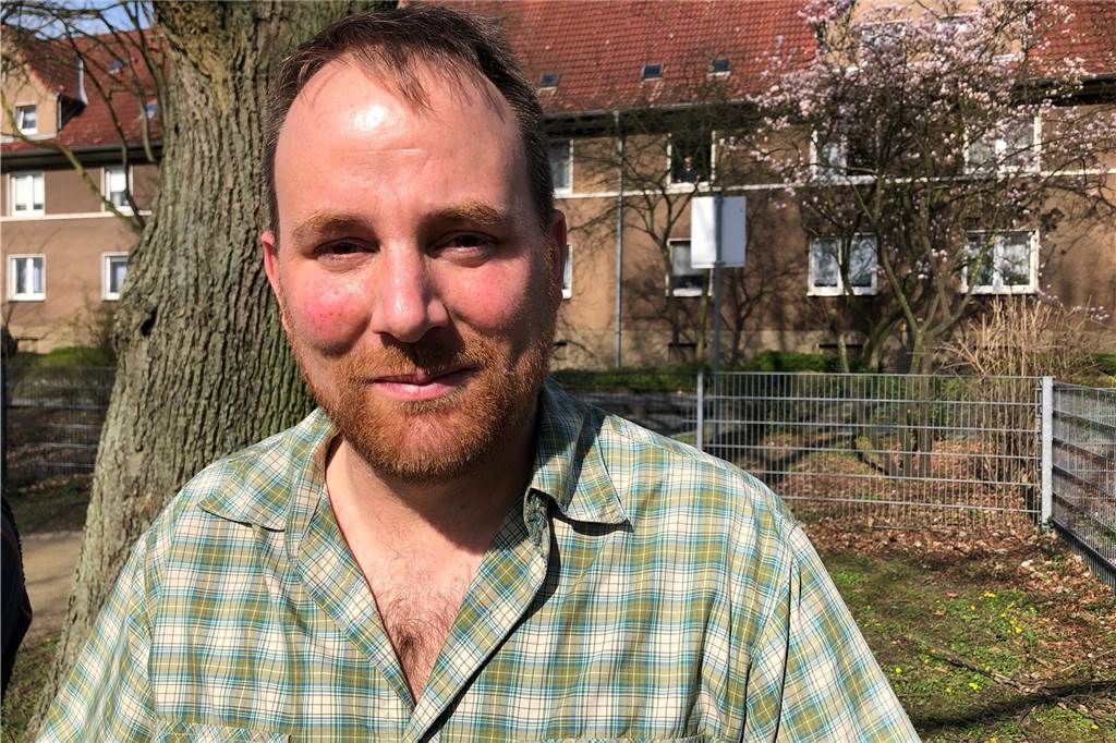 Große Linde in Eving im Visier - muss sie gefällt werden? Lars Terme ist Bereichsleiter Ost beim Grünflächenamt der Stadt Dortmund