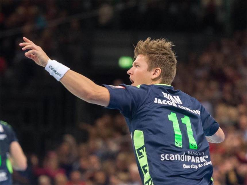 Kiel und Flensburg mit glatten Siegen Lasse Svan holte neun Tore für die SG Flensburg-Handewitt gegen Balingen. Foto: Benjamin Nolte