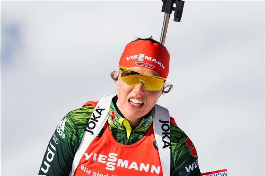 Dahlmeier „absolut platt“ - Männer ohne Podest Laura Dahlmeier kommt bei der Verfolgung als nur Siebte ins Ziel. Foto: Jon Olav Nesvold/Bildbyran via ZUMA