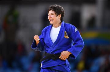 Laura Vargas Koch erkämpft sich eine Bronze-Medaille.