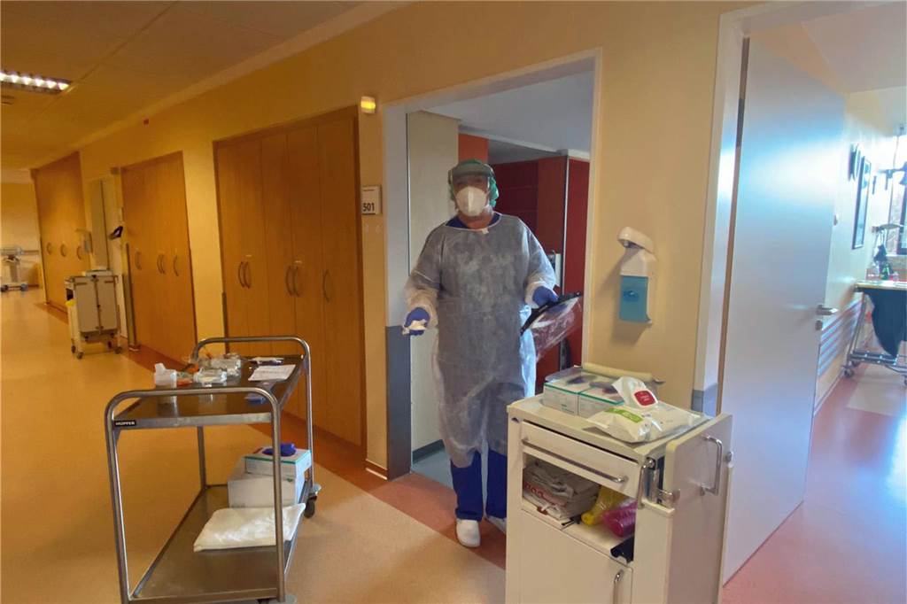 Ein Arzt im Krankenhaus.