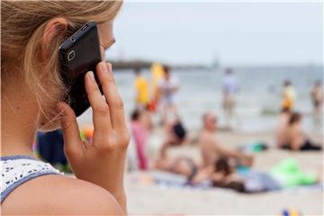 Laut der europäischen Regulierungsstelle hängt der deutliche Anstieg des mobilen Datenverkehrs innerhalb der EU mit dem Wegfall der Roaminggebühren zusammen. Foto: Daniel Naupold