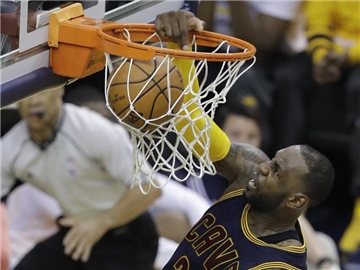 LeBron James erzielte 41 Punkte für die Cleveland Cavaliers. Foto: Darron Cummings