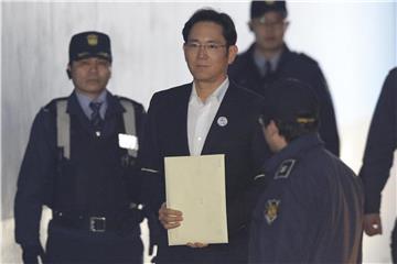Lee Jae Yong hatte fast ein Jahr im Gefängnis verbracht. Foto: Ahn Young-Joon/AP POOL