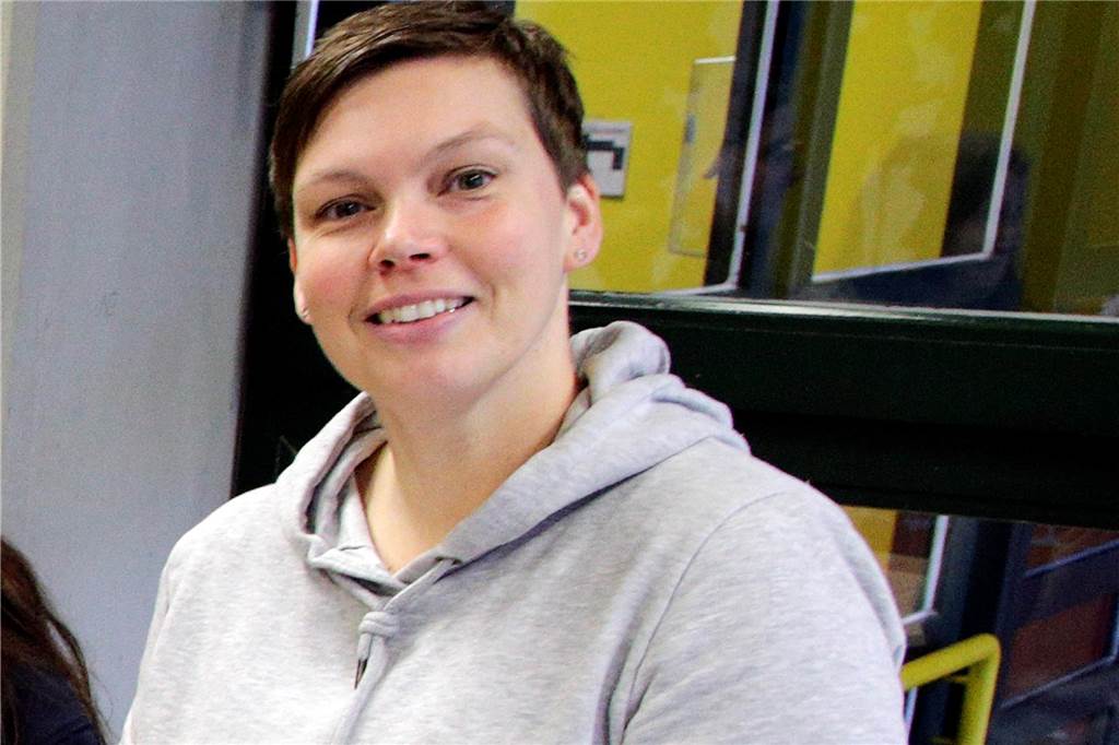 30 Schüler wollen Bücherei aufbauen: „Lesen erzeugt Bilder im Kopf“ Lehrerin Nina Buthe hatte die Idee zur Bücherei AG.
