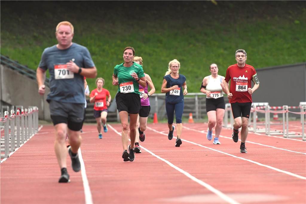 Leichtathletik, 6. Sparkassen Abendlauf des Recklinghäuser LC. Zieleinlauf 5 km.