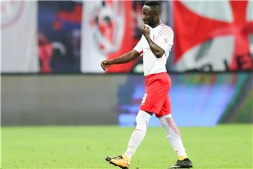 Leipzigs Naby Keita musste im Spiel gegen Borussia Mönchengladbach nach einer Roten Karte vom Platz. Foto: Jan Woitas