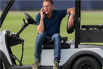 Leipzigs Trainer Ralf Rangnick war selbst auch schon vom Strafenrad betroffen. Foto: Jan Woitas