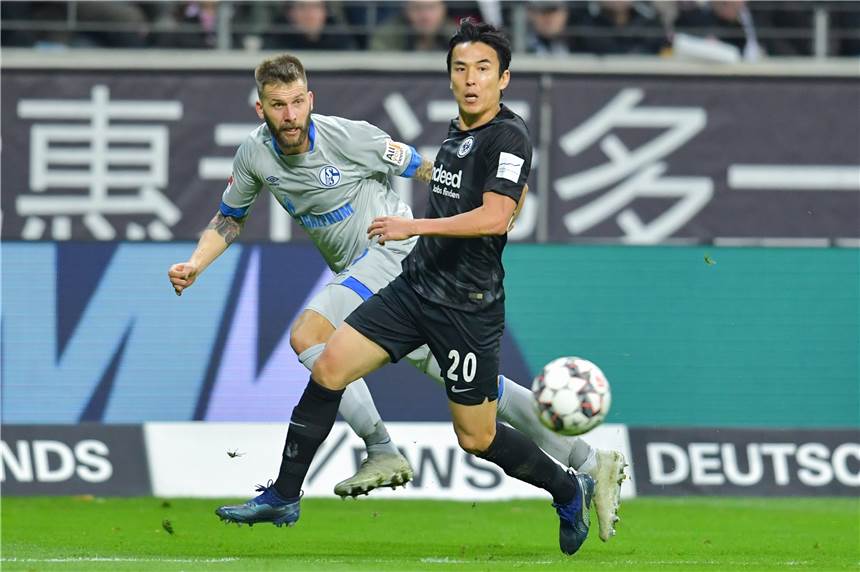 Schalke sorgt sich jetzt auch noch um Guido Burgstaller Leistenprobleme zwingen Guido Burgstaller (l.) zur Absage zweier Länderspiele.