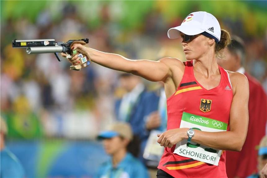 Fünfkampf-Olympiasiegerin Lena Schöneborn beendet Karriere Lena Schöneborn beendet ihre Karriere. Foto: Sebastian Kahnert