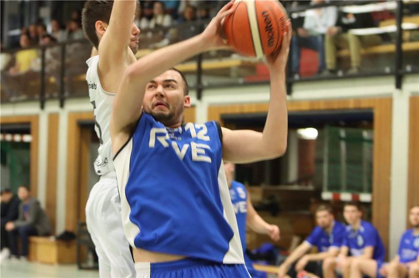 LippeBaskets fahren einen ungefährdeten Teamsieg ein - ohne ihre Topscorer Lennart Rupprecht und die LippeBaskets überzeugten in erster Linie mit einer starken Teamleistung.