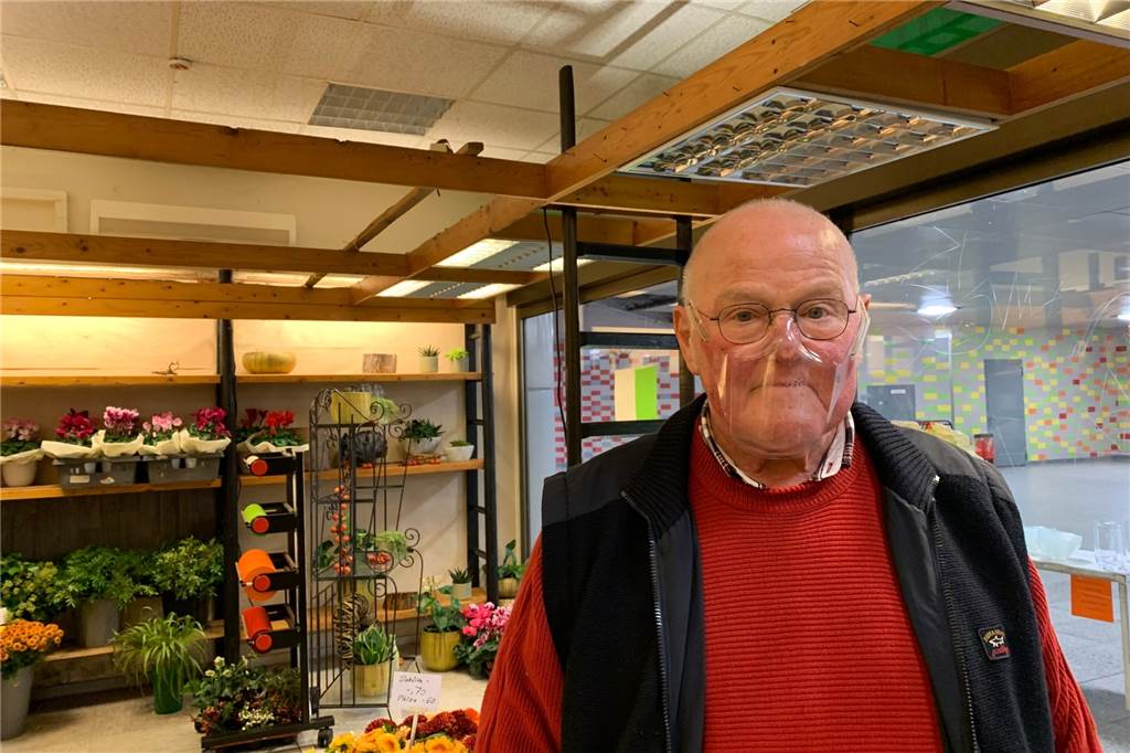 Leo Evels vom Blumenstudio Evels trifft der ÖPNV-Streik besonders hart. Kommen keine Pendler, bleiben die Kunden weitgehend aus. Sein Studio liegt im Tunnel zur Stadtbahn-Haltestelle Am Freistuhl.
