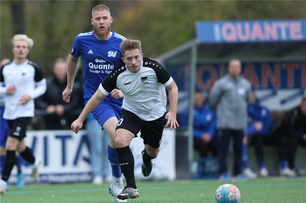 Sommerneuzugang verlässt FC Nordkirchen schon wieder: Er schließt sich der SG Gahmen an Leon Broda (r.) verlässt den FC Nordkirchen.