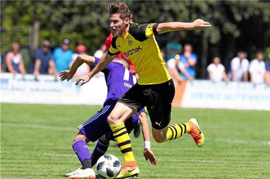 Vertrag aufgelöst: Dieser BVB-II-Spieler geht nach einem Jahr wieder zurück in seine Heimat Leon Burggraf verlässt den BVB II.