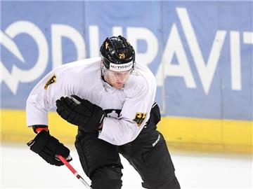 Leon Draisaitl hat mit den Edmonton Oilers einen guten Start in die NHL-Siaon erwischt. Foto: Uwe Anspach