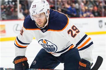 Leon Draisaitl spielt in der NHL für die Edmonton Oilers. Foto: Scott D Stivason/CSM via ZUMA Wire