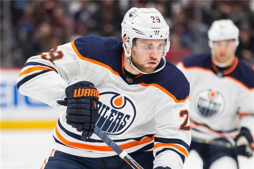 Niederlagen-Serie von Draisaitl und Edmonton geht weiter Leon Draisaitl und die Edmonton Oilers konnten erneut nicht gewinnen. Foto: Scott D Stivason/CSM via ZUMA Wire