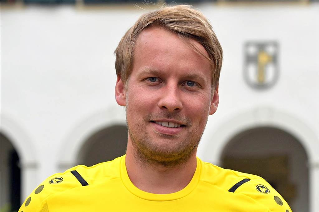 SV Hardt verabschiedete zwei ganz besondere Spieler: Bene Jansen und Leon Einhaus hören auf Leon Einhaus