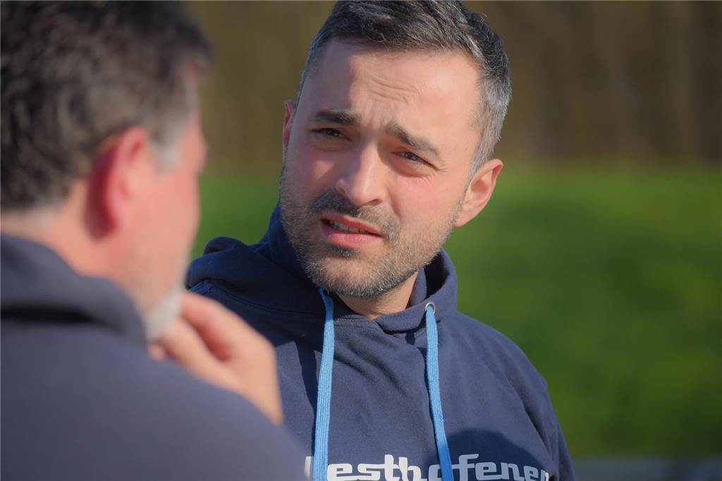 Debüt im Trikot des VfB Westhofen: Neuzugang kommt von einem Dortmunder Kreisligisten Leonard Gashi, Sportlicher Leiter des VfB Westhofen.