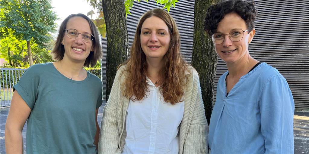 „Arbeiten nicht nach Schema F“ – Frauen betreuen junge Familien in Vreden Leonie Böhmer, Claudia Mersmann, Jutta Nyssen (v.l.) und Lisa Effing (nicht auf dem Foto, weil gerade im Einsatz), setzen sich für junge Familien ein und helfen ihnen bei Problemen.