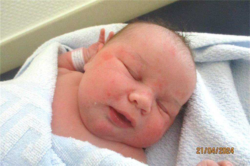 Leonie Sophie Kinzer, geboren am 21. April.