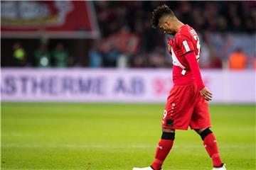 Leverkusens Benjamin Henrichs muss wegen seiner Roten Karte gegen Leipzig ein Spiel pausieren. Foto: Marius Becker