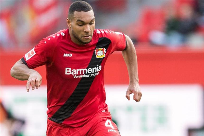 Hoffen auf WM: Tah und Brandt haben keinen Urlaub gebucht Leverkusens Jonathan Tah wünscht sich, an der WM teilzunehmen. Foto: Marius Becker/Archiv