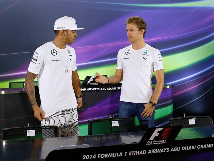 Psycho-Zweikampf: Rosberg setzt Hamilton unter Druck Lewis Hamilton (l) hat 17 Zähler Vorsprung auf seinen Teamkollegen Nico Rosberg. Foto: Foto: Valdrin Xhemaj