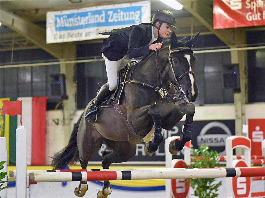 Lars Volmer neuer Champion von Vreden Ließ alle Konkurrenten hinter sich: Lars Volmer auf Peppi.