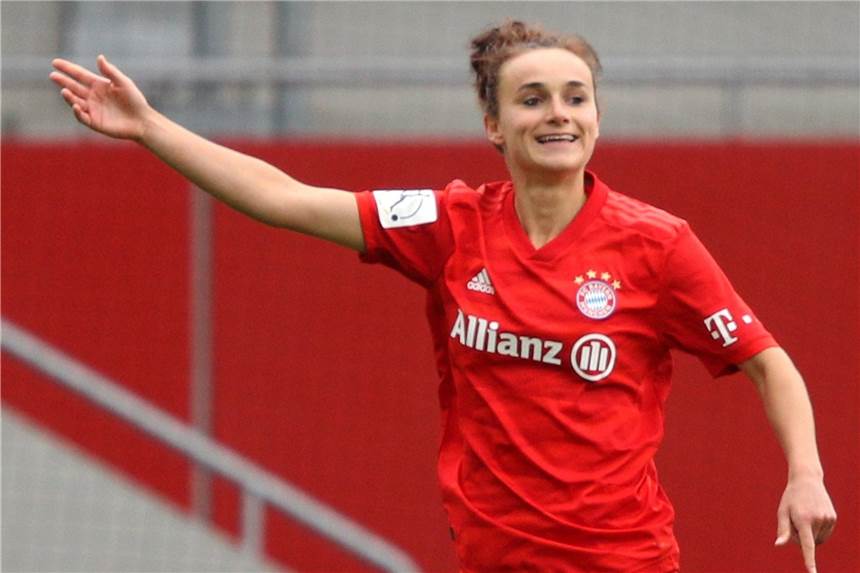 Dortmunderin im Bayern München-Trikot spricht deutlich die Missstände im Frauenfußball an Lina Magull spricht offen die Missstände an.