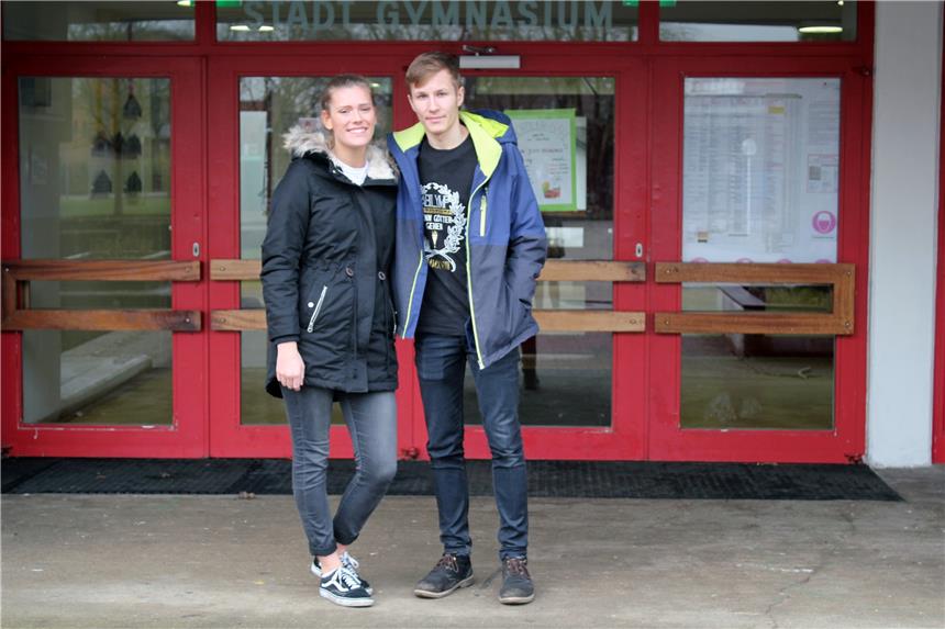 Letzter Schultag der Lüner Abiturienten Lina Opländer und Tim Friedrichs machen in diesem Jahr ihr Abitur am Gymnasium Altlünen.