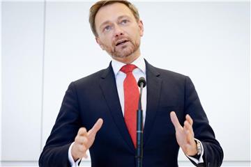 Lindner rechnet im Fall eines Neins mit einer raschen Neuwahl. Foto: Kay Nietfeld