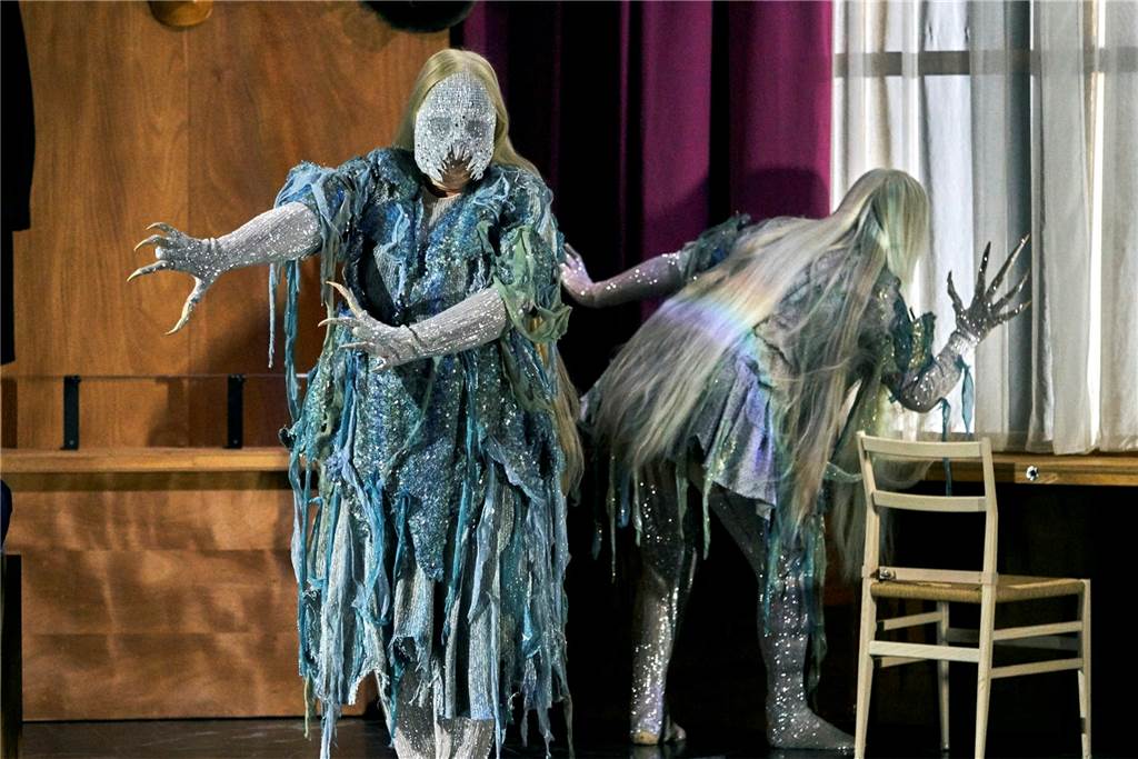 Dortmunder Brünnhilde singt in Bayreuth gleich mehrere Partien Links Stefanie Müther als zweite Norn bei den Bayreuther Festspielen 2022