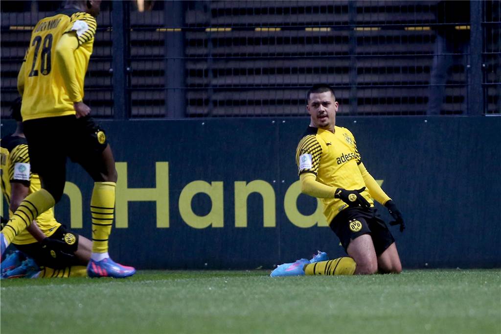 Borussia Dortmunds U19-Nationalspieler Lion Semic ist zurück - und das Netz feiert ihn Lion Semic traf sowohl gegen Bayer Leverkusen als auch gegen Empoli.