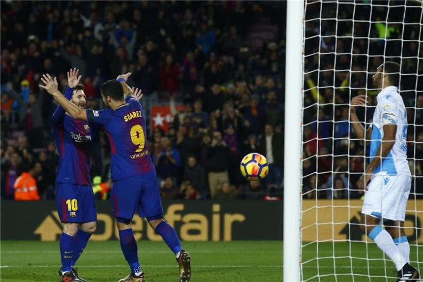Barça geht mit nur zwei Angreifern in Clásico Lionel Messi und Luis Suárez sind beim Clásico dabei. Foto: Manu Fernandez